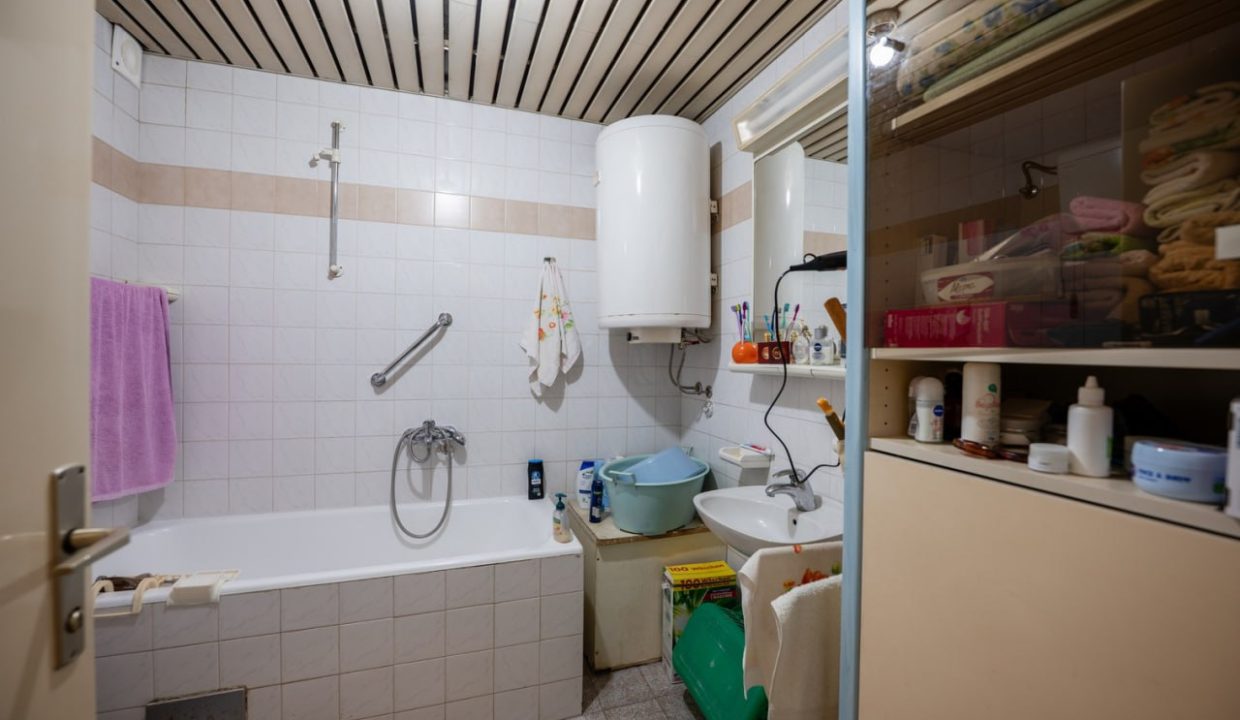 photo_2025-11-21_10-37-24